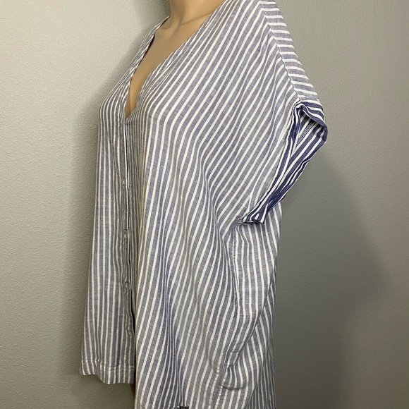 Guess Top - Picture 2 of 6